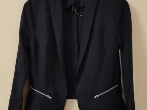 Short Smart Black Jacket, with zip detail